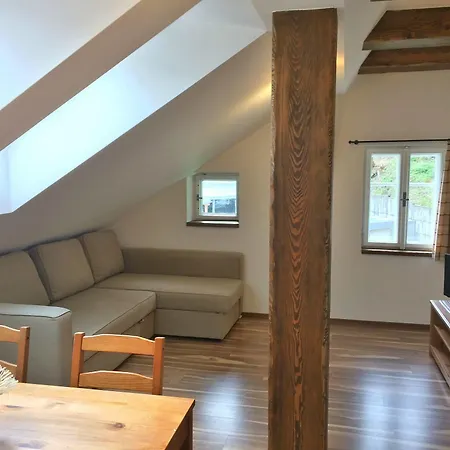 Готель Lomnice Hotel & Restaurant Шпіндлерув-Млин