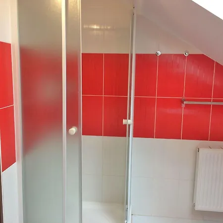 Lomnice Hotel & Restaurant Готель