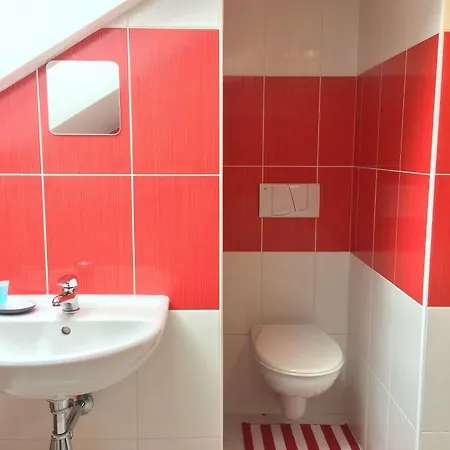 Lomnice Hotel & Restaurant Готель 3*