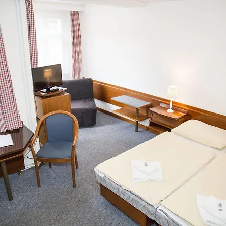 Lomnice Hotel & Restaurant Шпіндлерув-Млин