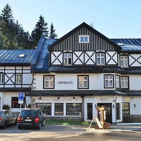 Готель Lomnice Hotel & Restaurant 3*