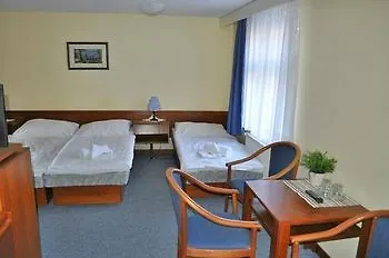 Lomnice Hotel & Restaurant فندق Špindlerŭv Mlýn