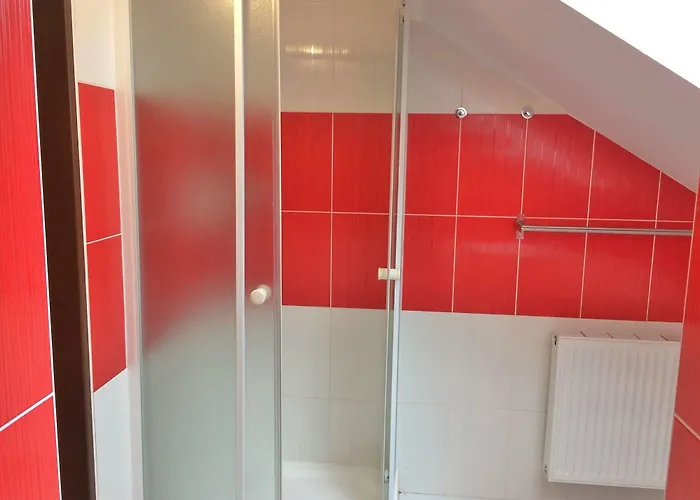 Lomnice Hotel & Restaurant Готель