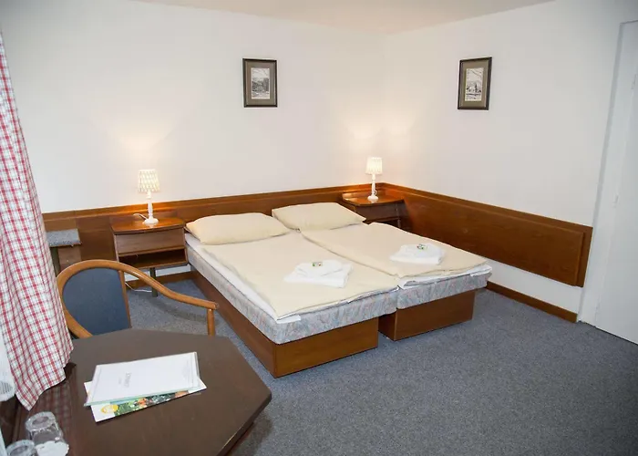 Lomnice Hotel & Restaurant