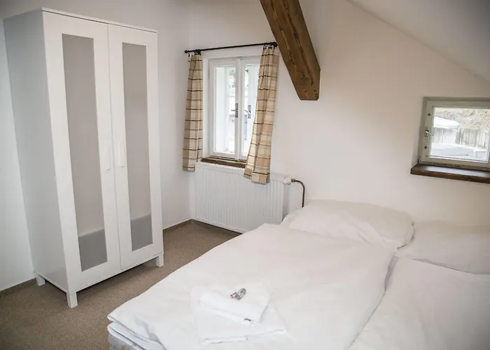 Готель Lomnice Hotel & Restaurant 3*