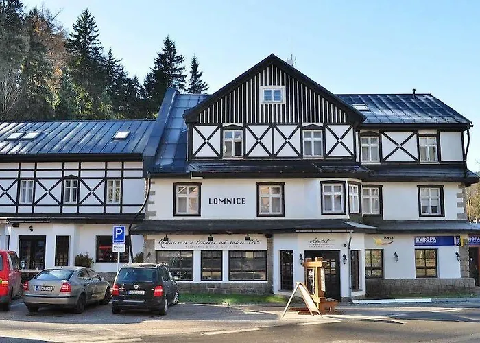 Готель Lomnice Hotel & Restaurant 3*